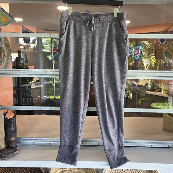 Gilly Hicks M Ultra Soft Joggers Charcoal Gray Lounge Pants Athleisure Pant - Picture 1 of 10
